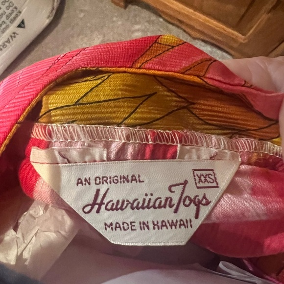 VINTAGE 60s Cotton Dress
Hawaiian Sun Dress - Small - Picture 7 of 10